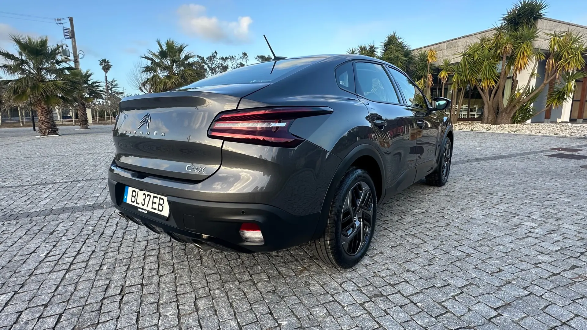 Citroën C4 X 1.2 PureTech Plus EAT8 5