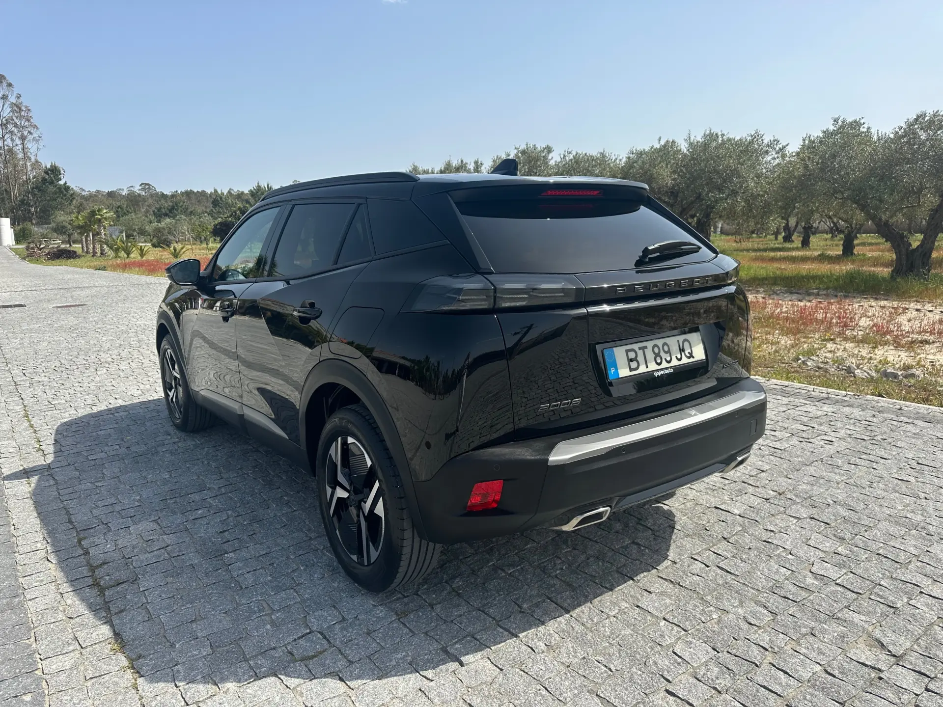 Peugeot 2008 1.2 Hybrid Allure e-DCS6 7