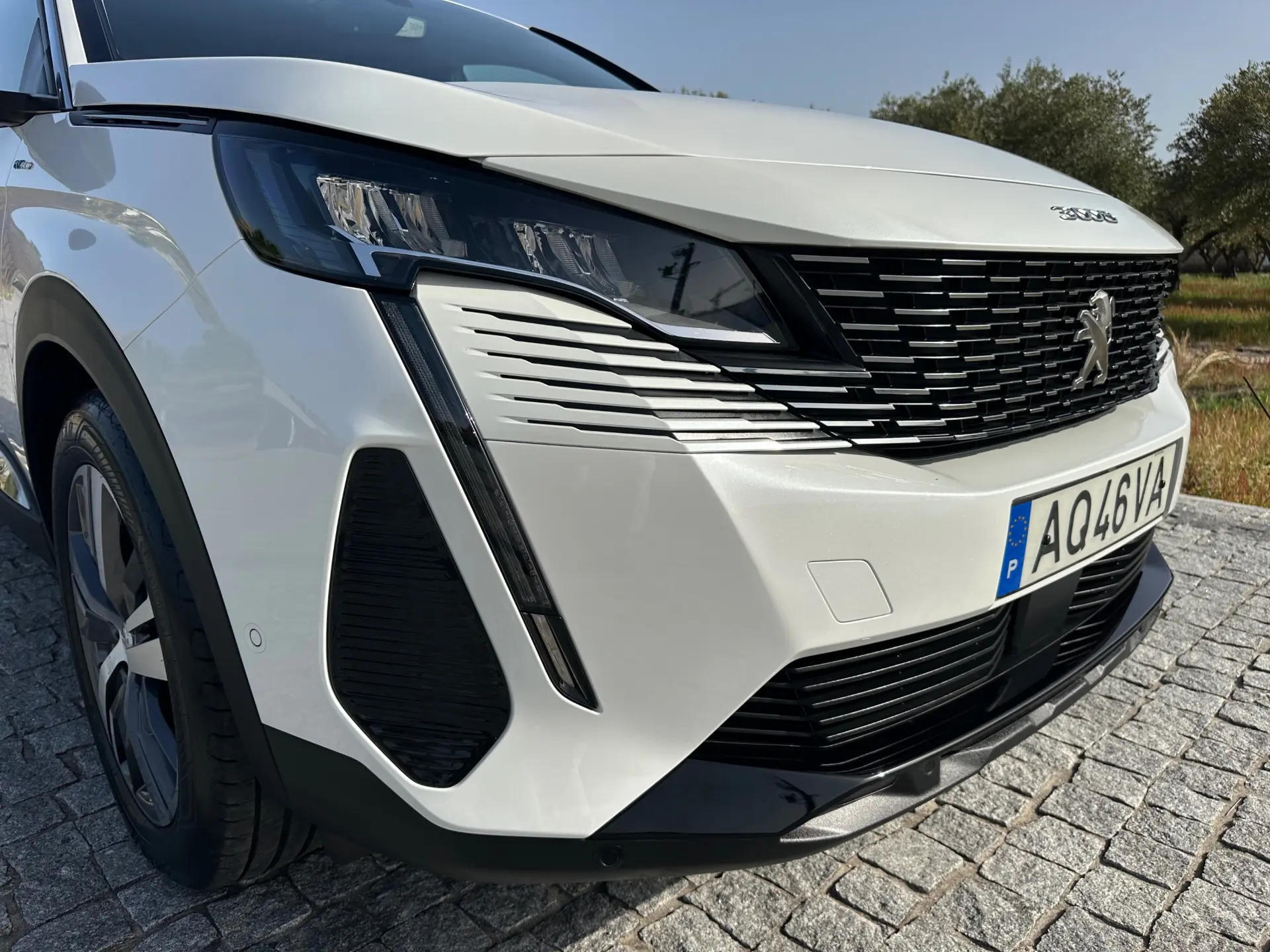 Peugeot 3008 1.6 Hybrid Allure e-EAT8 11