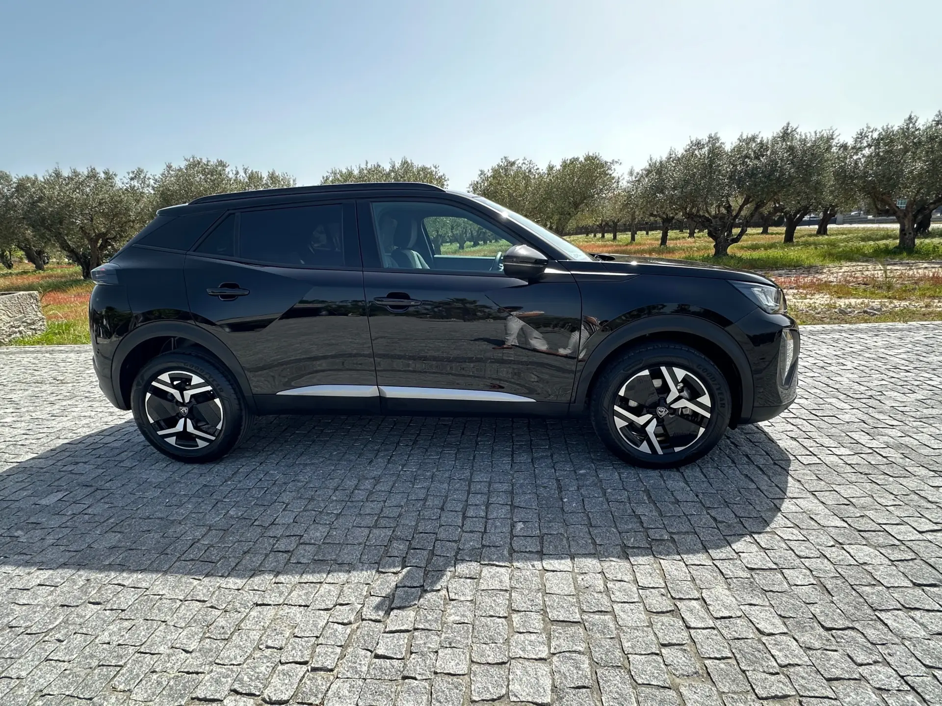 Peugeot 2008 1.2 Hybrid Allure e-DCS6 4