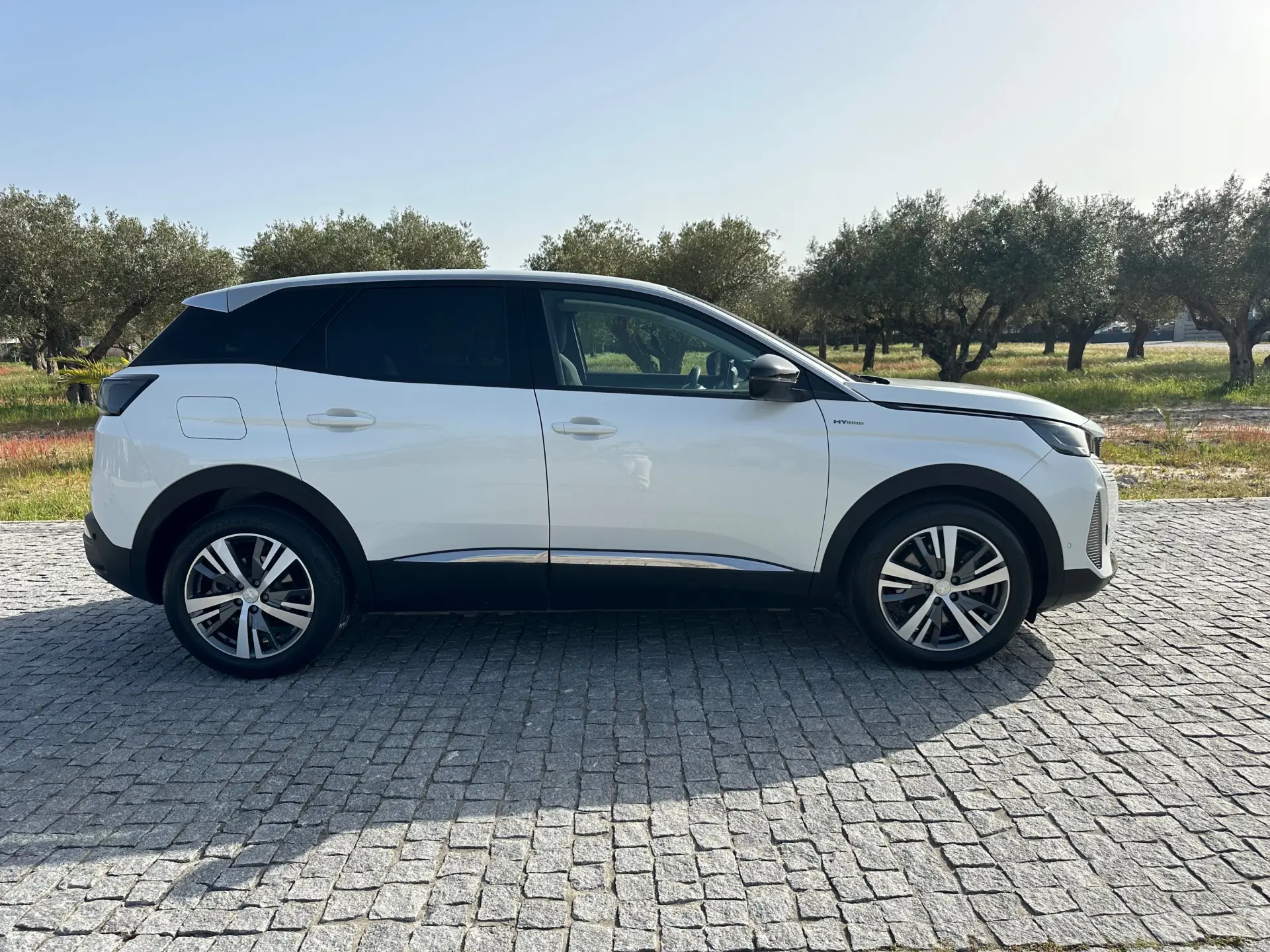 Peugeot 3008 1.6 Hybrid Allure e-EAT8 3