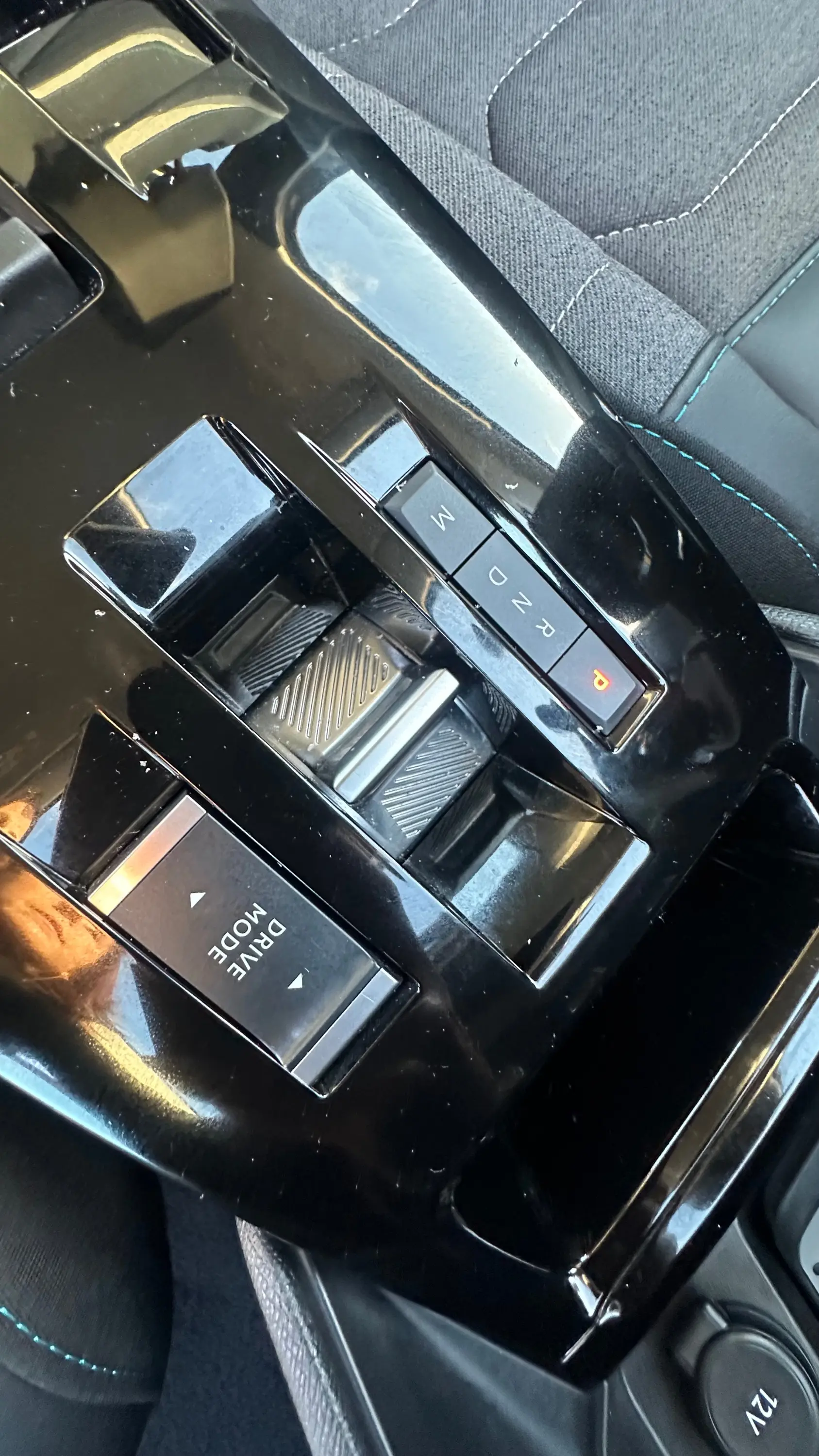 Citroën C4 X 1.2 PureTech Plus EAT8 12