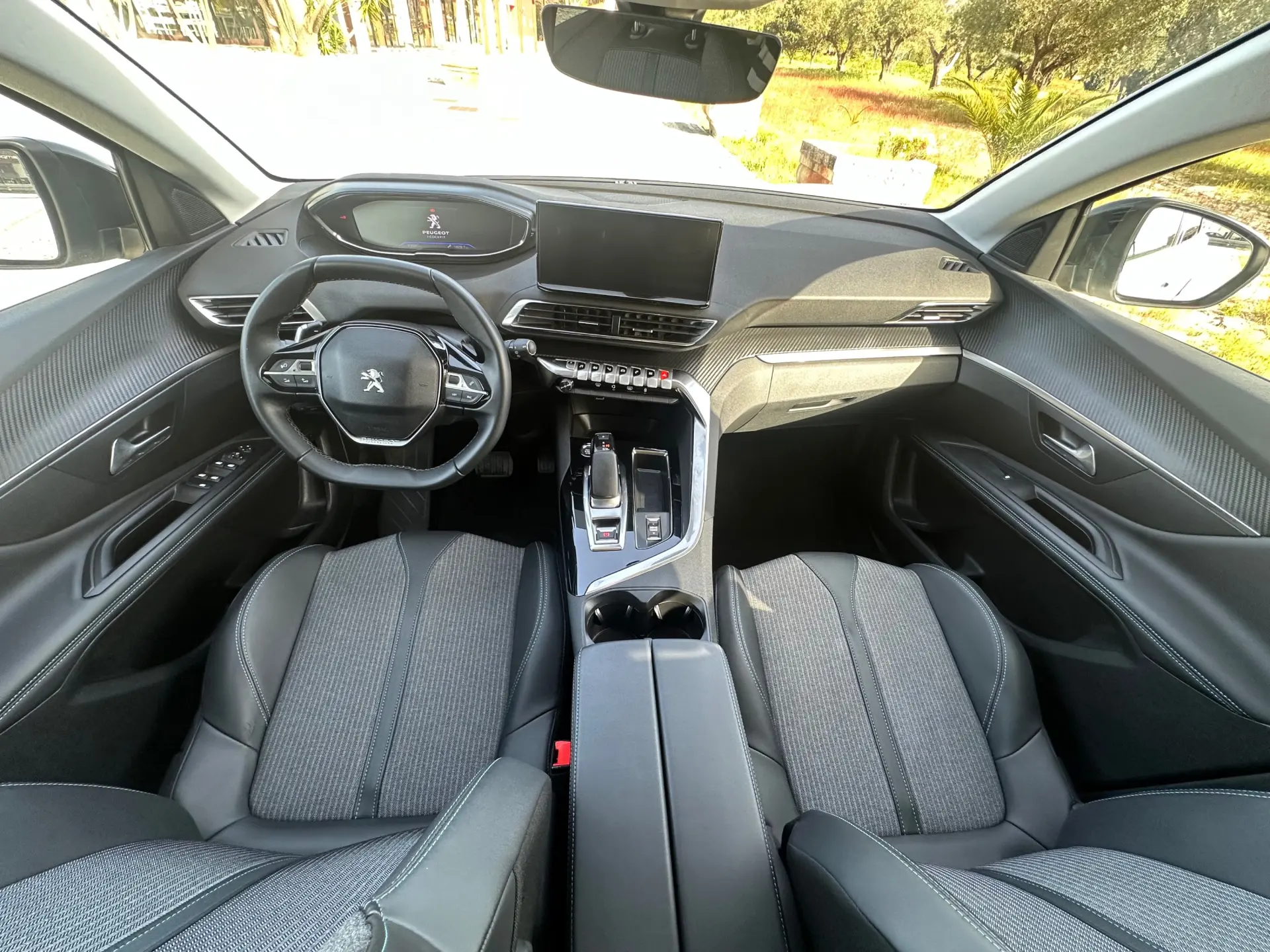 Peugeot 3008 1.6 Hybrid Allure e-EAT8 16