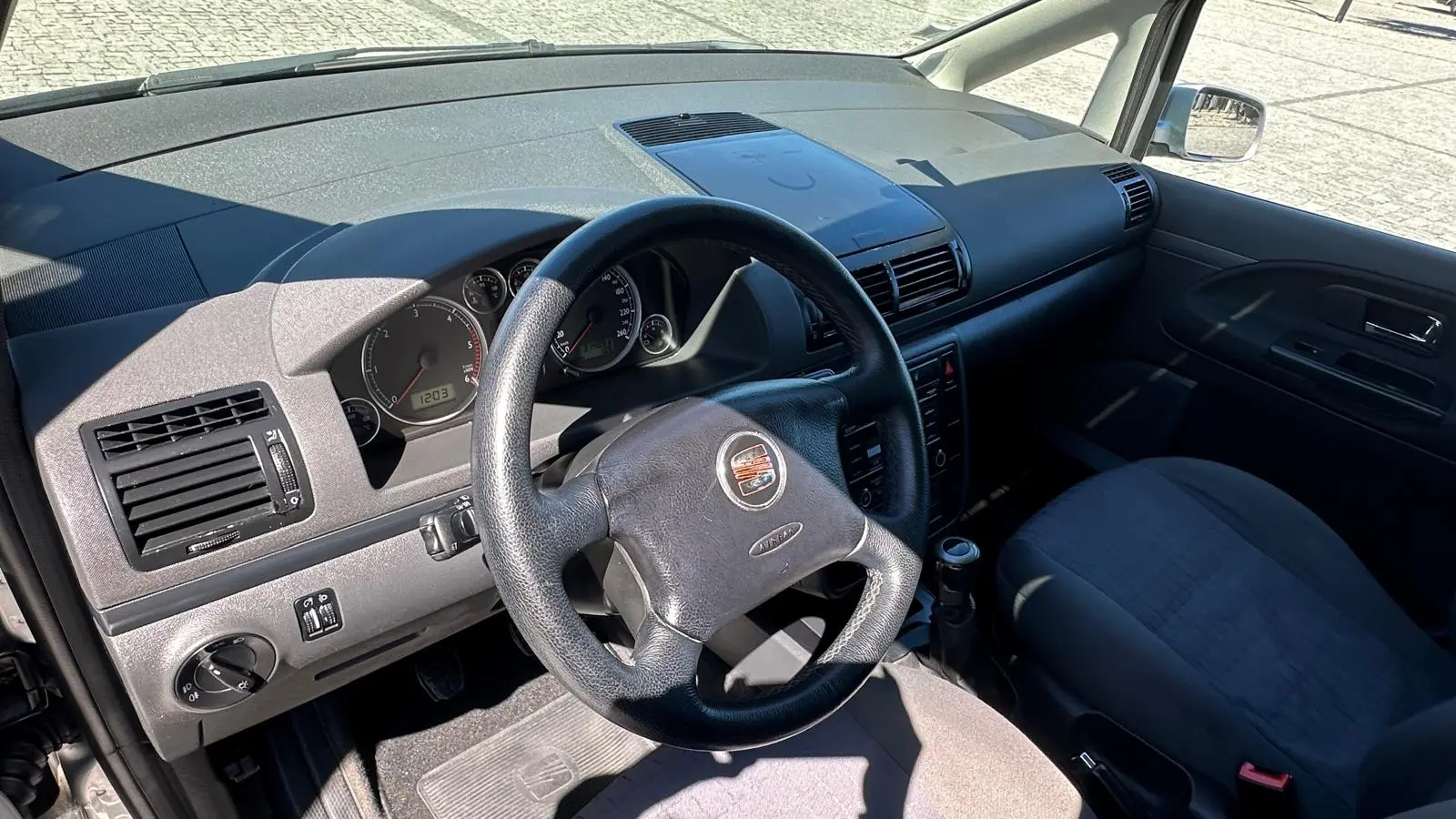 SEAT Alhambra 1.9 TDI Reference 10