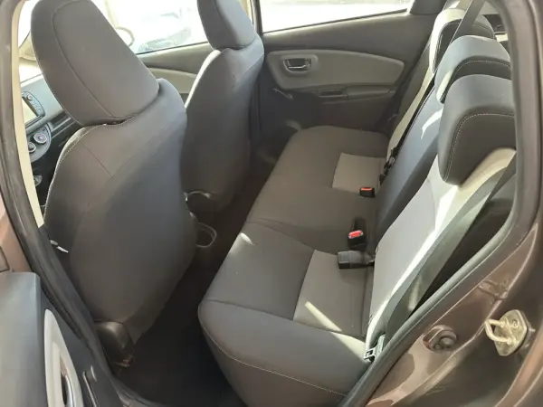 Toyota Yaris 1.0 VVT-i Comfort 15