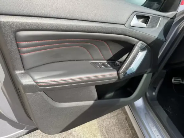 Peugeot 308 SW 1.6 e-HDi SE Envy 2-Tronic 11