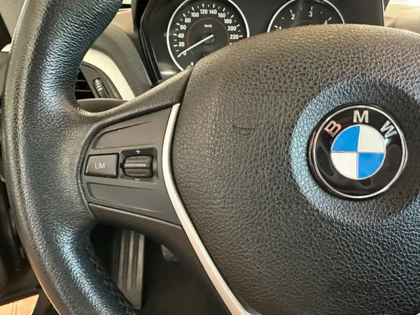 BMW 116 d EDynamics Line Sport 11