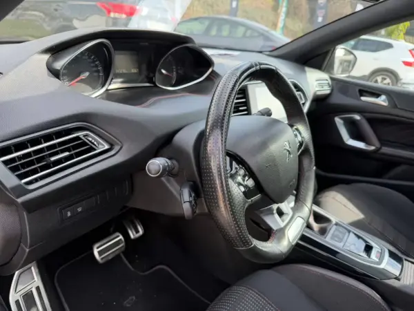 Peugeot 308 SW 1.6 e-HDi SE Envy 2-Tronic 9