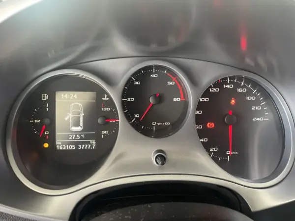 SEAT Leon 1.6 TDI E.Style by Sport 14