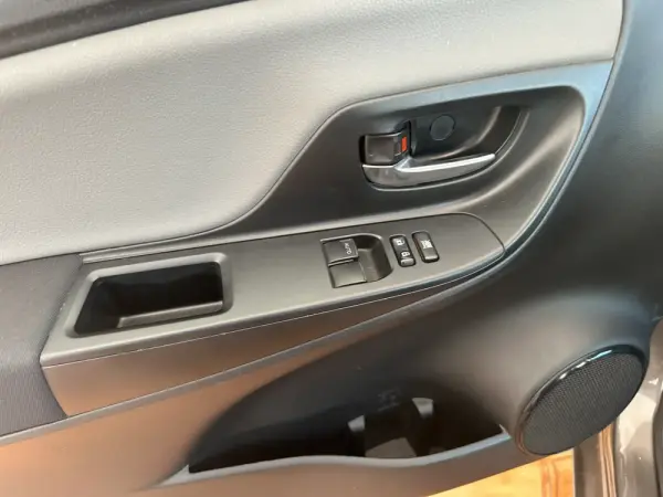 Toyota Yaris 1.0 VVT-i Comfort 6