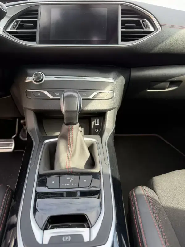 Peugeot 308 SW 1.6 e-HDi SE Envy 2-Tronic 4