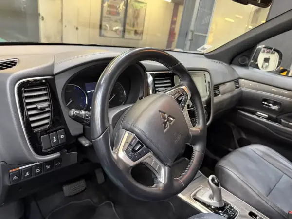 Mitsubishi Outlander 2.4 Ice Edition 6