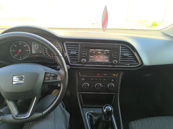 SEAT Leon 1.6 TDI DPF Reference 9