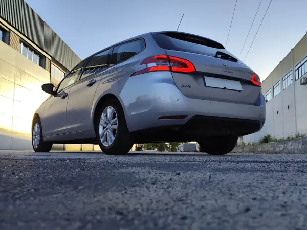 Peugeot 308 SW 1.5 BlueHDi Style EAT8 3