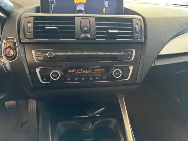 BMW 116 d EDynamics Line Urban 7