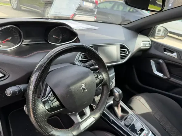 Peugeot 308 SW 1.6 e-HDi SE Envy 2-Tronic 10