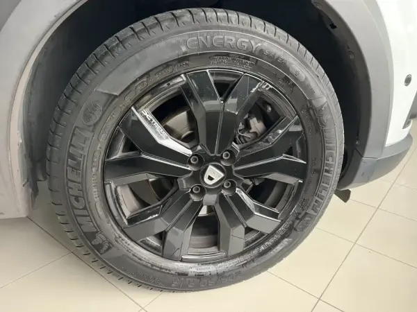 Dacia Jogger 1.0 ECO-G SL Extreme 7L Bi-Fuel 9