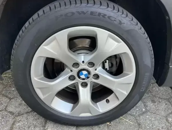 BMW X1 18 d sDrive 7