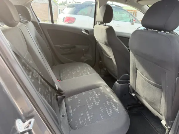 Opel Corsa 1.2 Enjoy 6