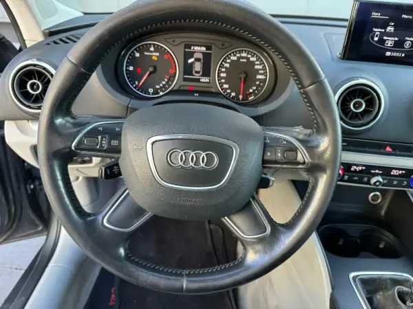 Audi A3 Limousine 1.6 TDI Advance 5