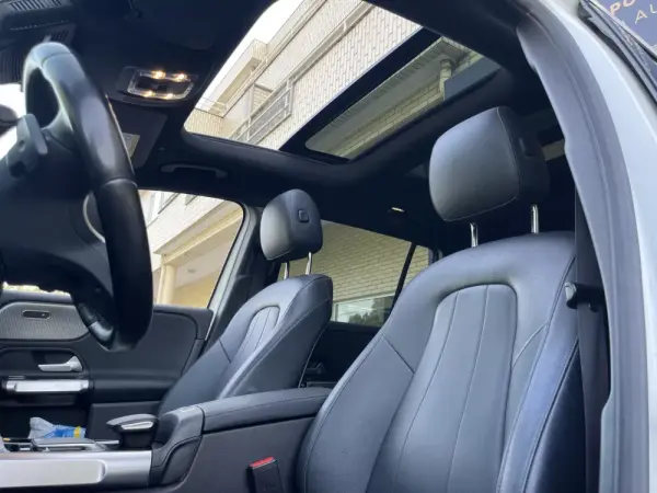 Mercedes-Benz EQB 300 4Matic Progressive 11