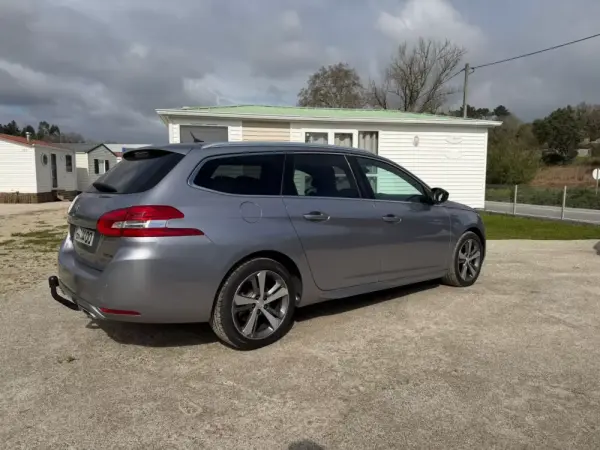 Peugeot 308 SW 1.6 e-HDi SE Envy 2-Tronic 2