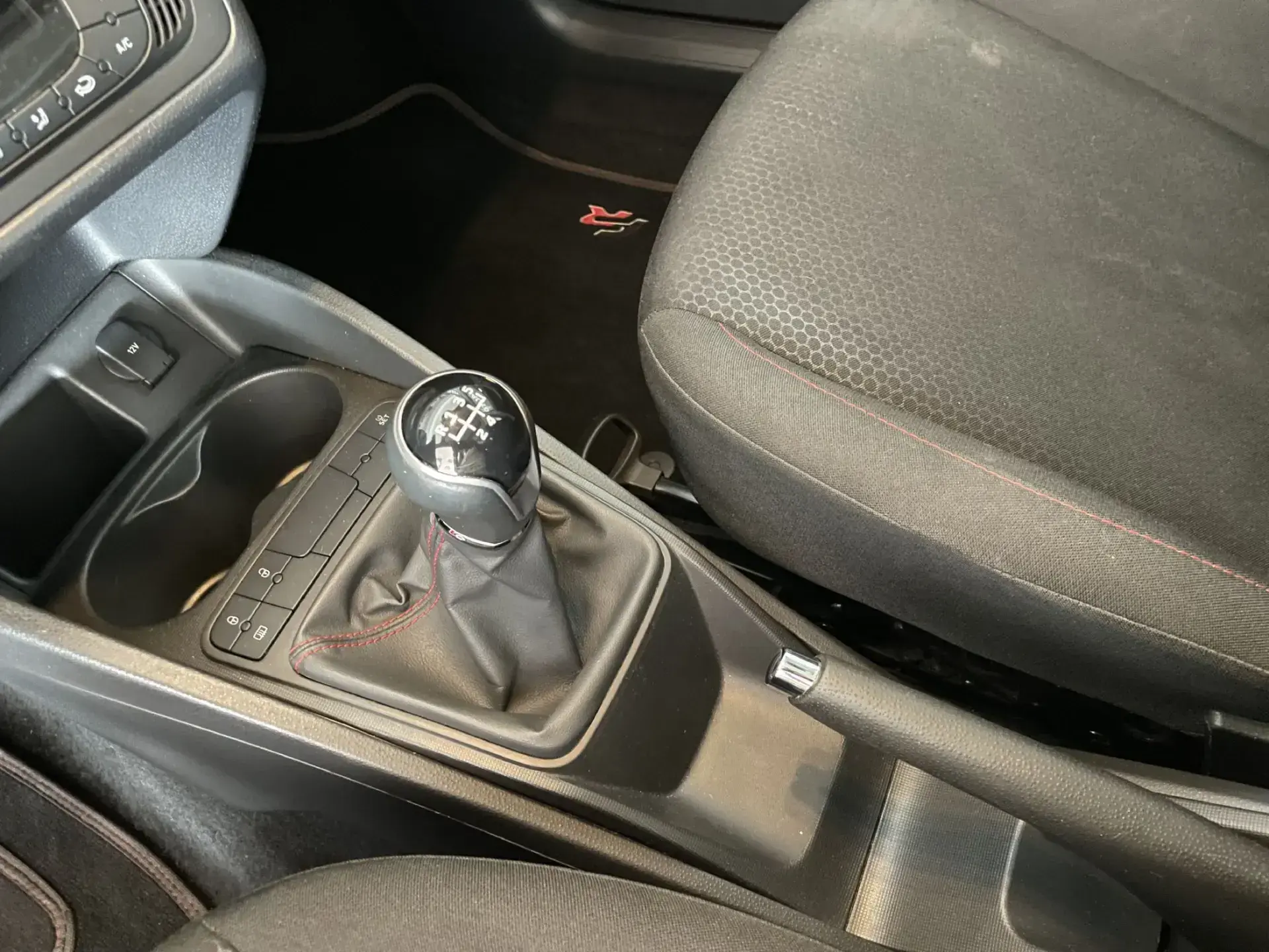 SEAT Ibiza ST 1.2 TSI FR 11