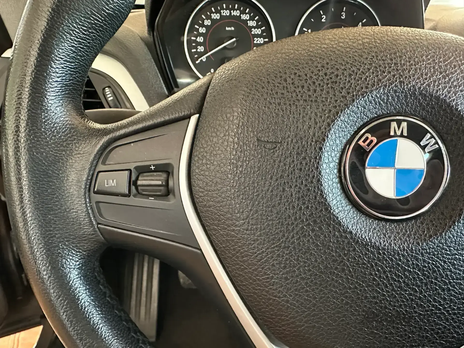 BMW 116 d EDynamics Line Sport 11