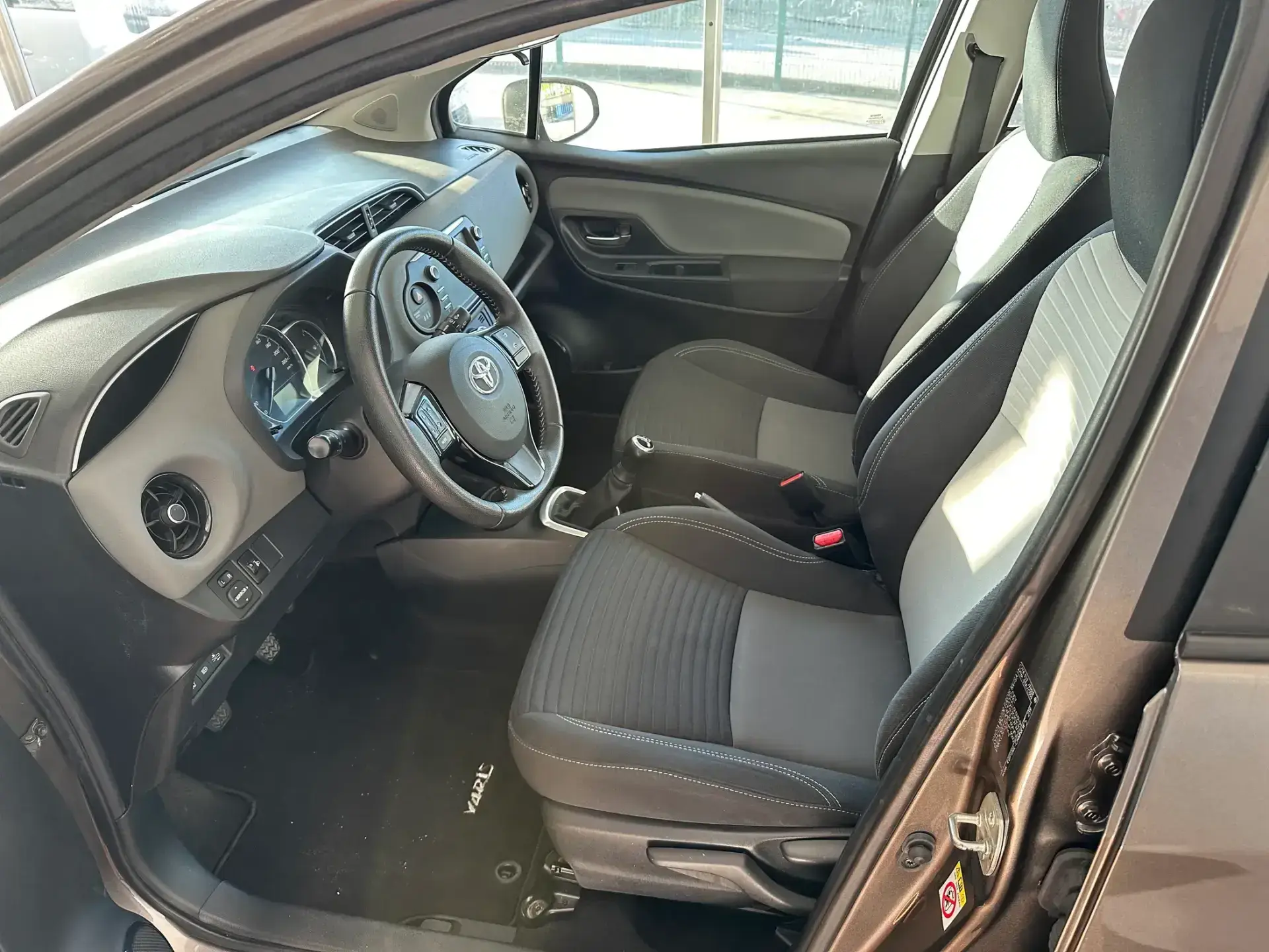 Toyota Yaris 1.0 VVT-i Comfort 5