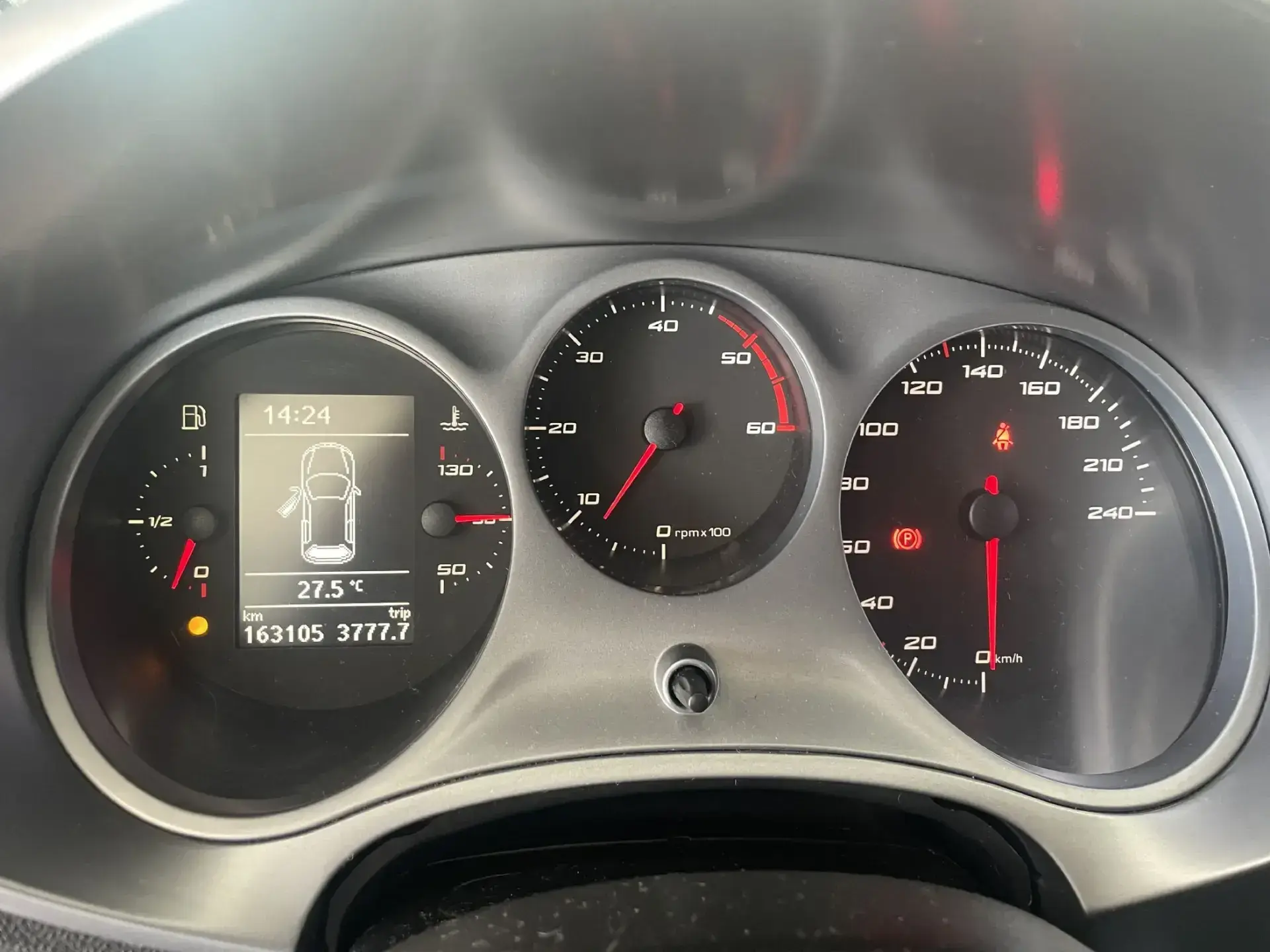 SEAT Leon 1.6 TDI E.Style by Sport 14