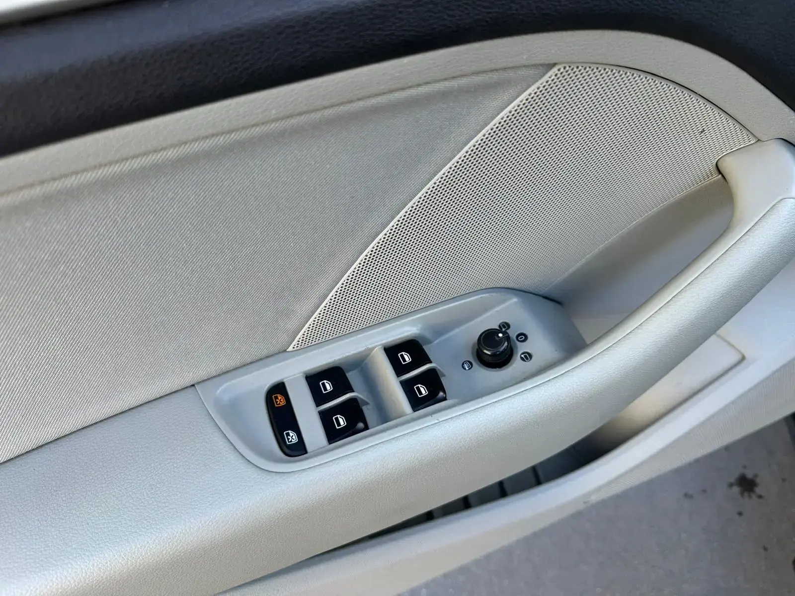 Audi A3 Limousine 1.6 TDI Advance 14