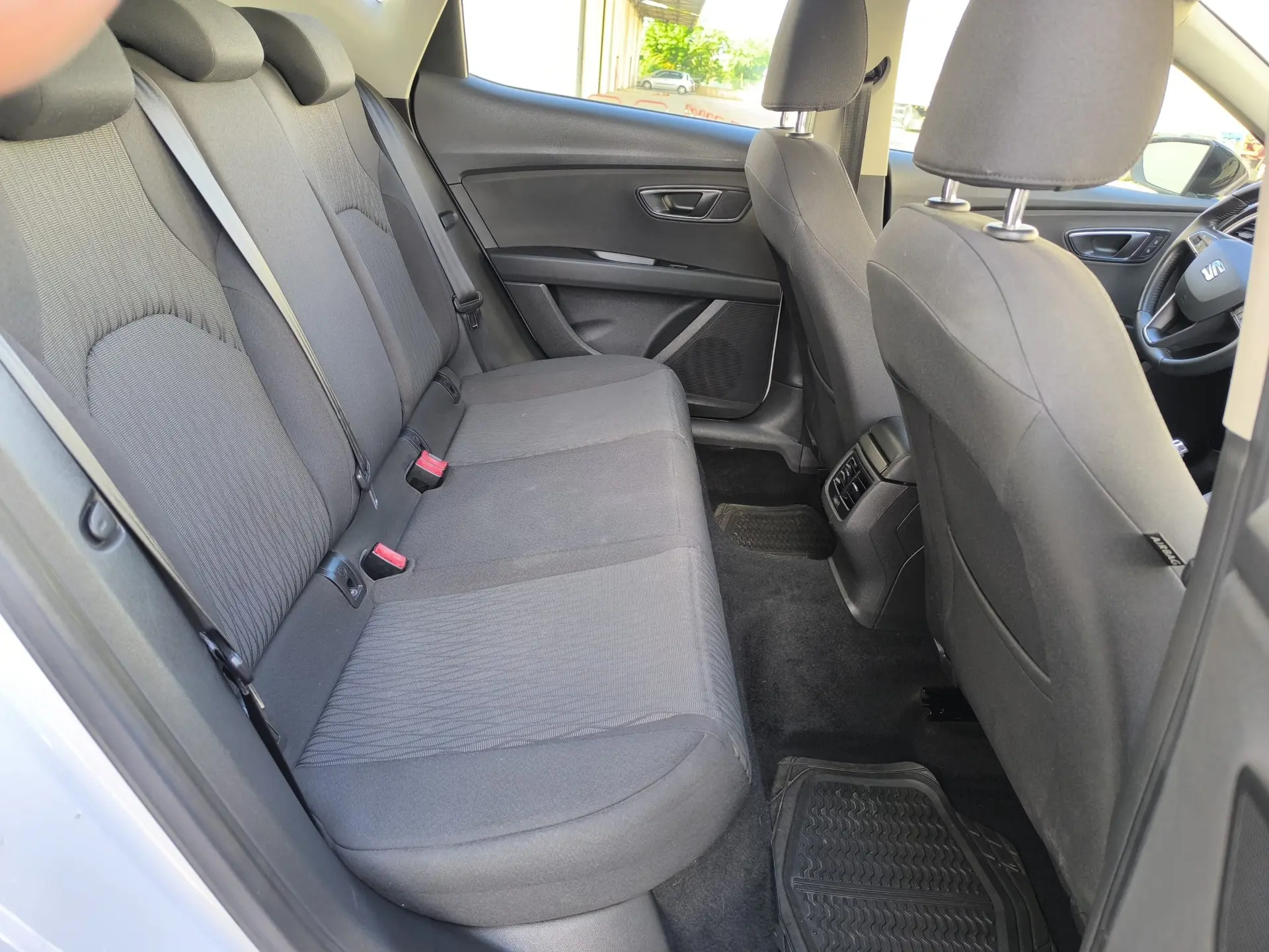 SEAT Leon 1.6 TDI DPF Reference 13