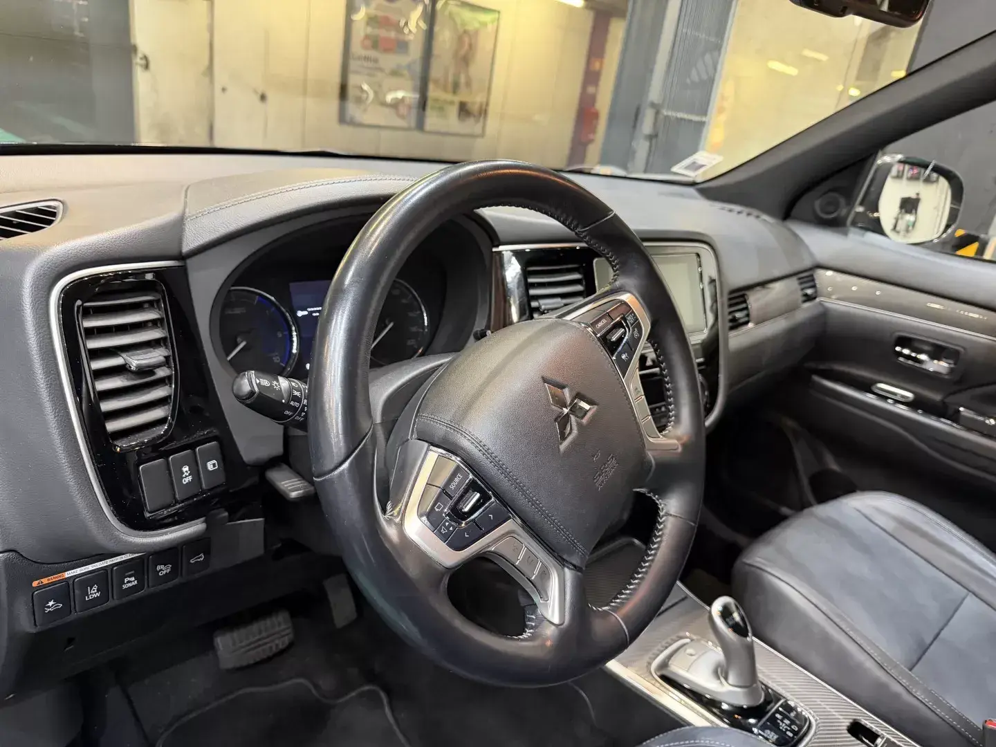 Mitsubishi Outlander 2.4 Ice Edition 6