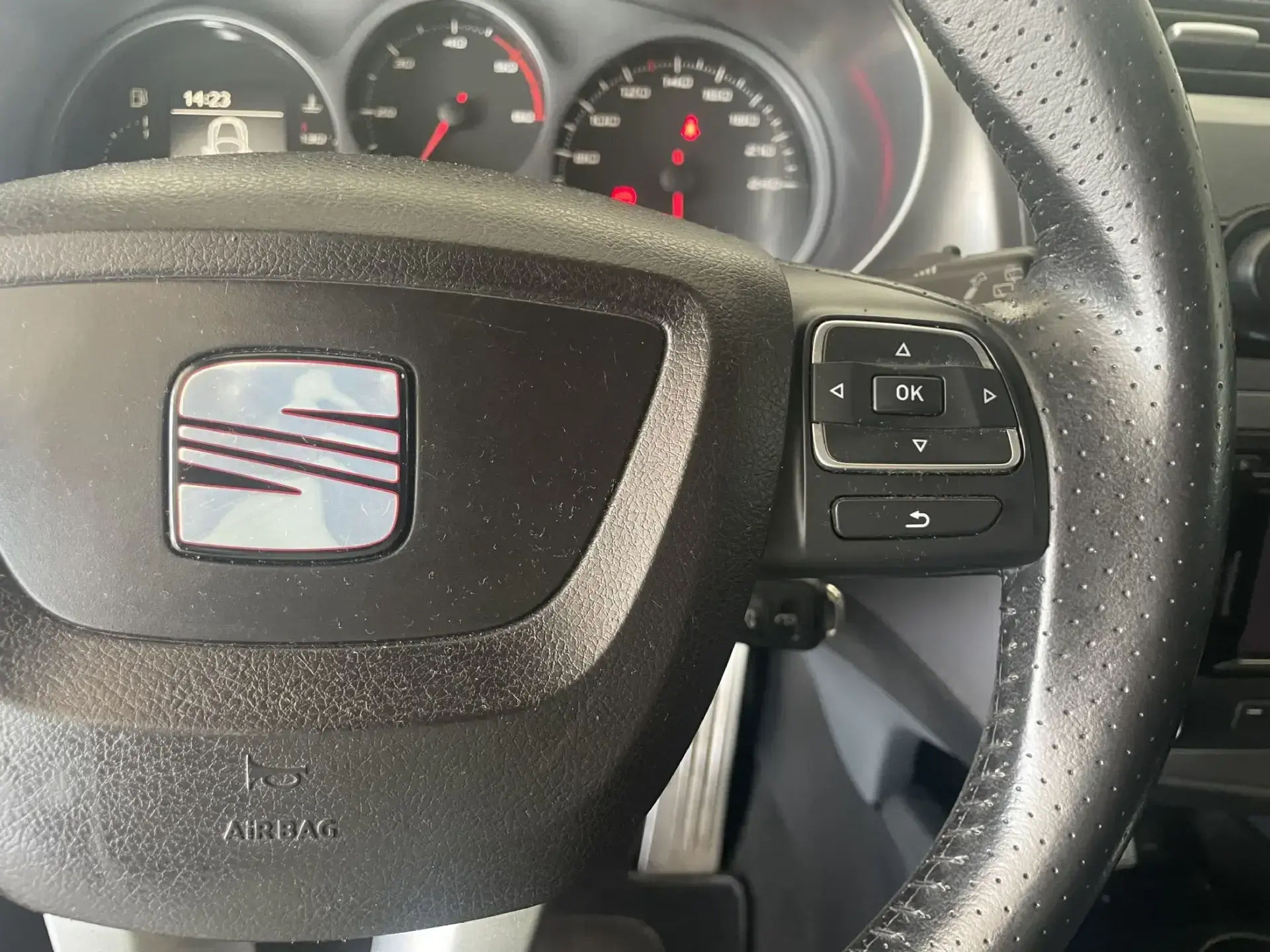 SEAT Leon 1.6 TDI E.Style by Sport 13