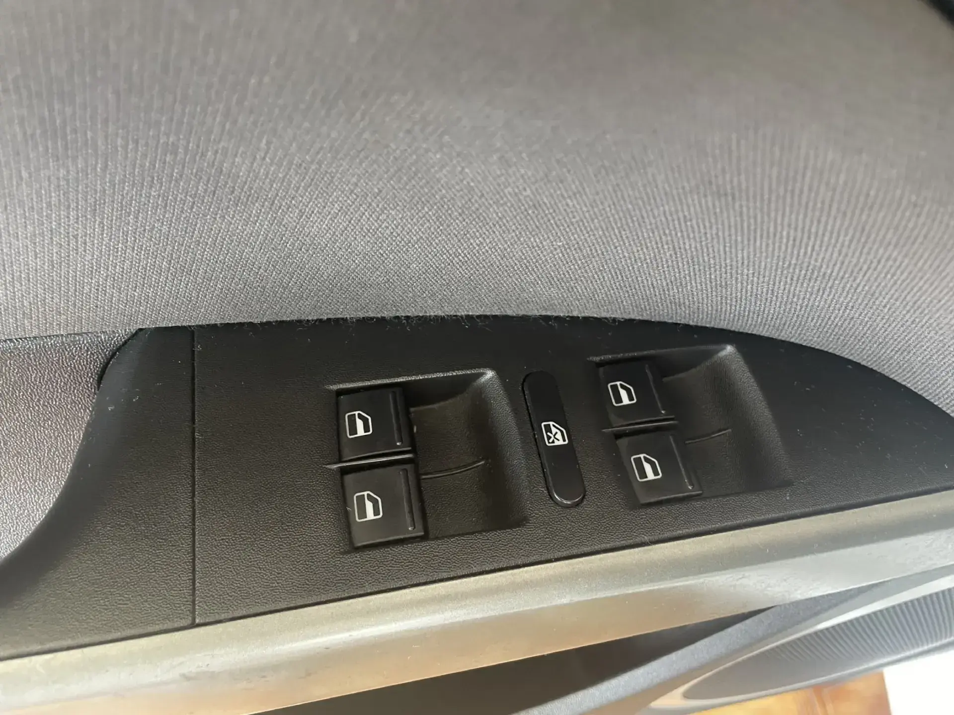 SEAT Leon 1.6 TDI E.Style by Sport 5