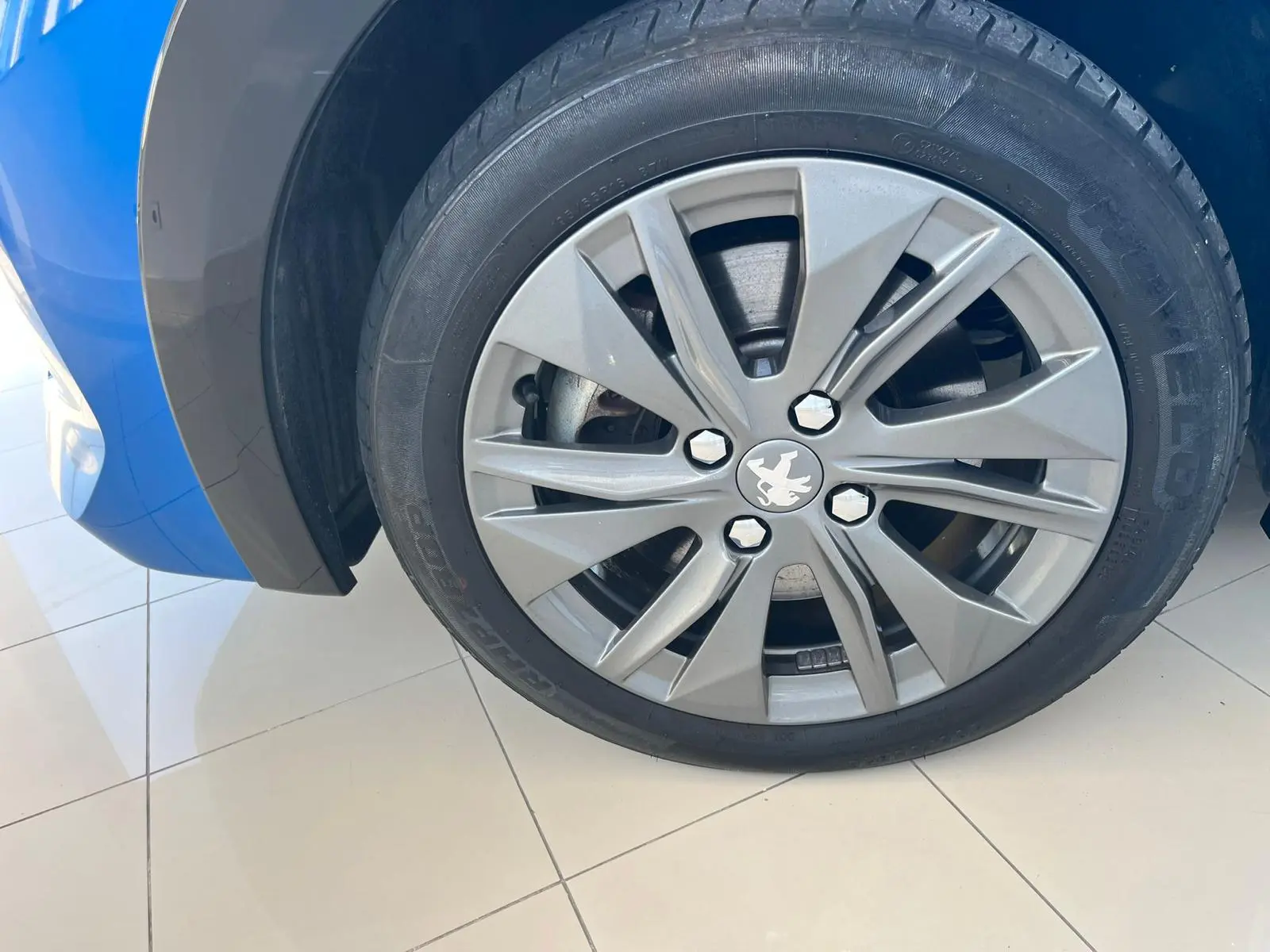 Peugeot e-208 50 kWh Allure Pack 10