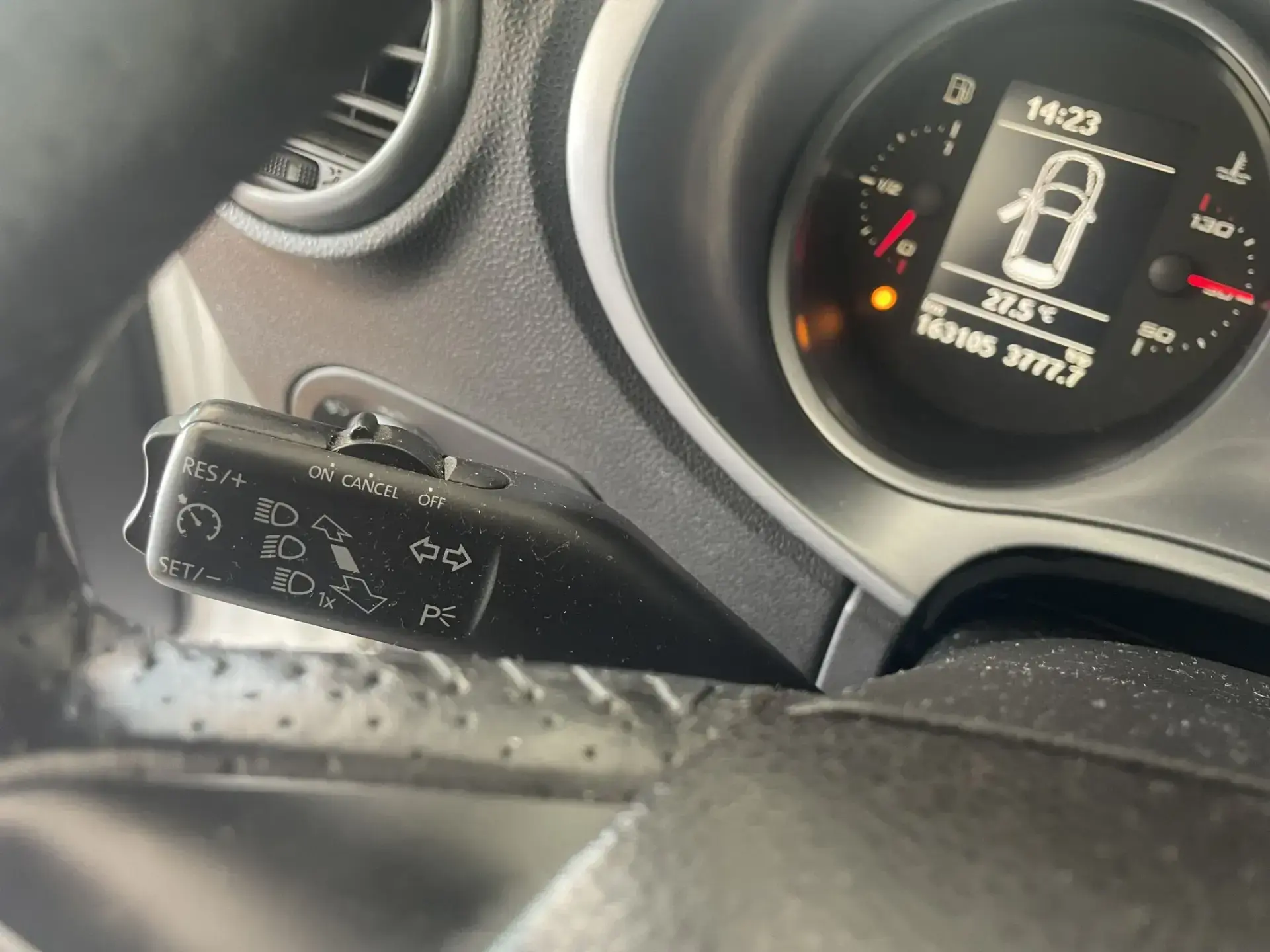 SEAT Leon 1.6 TDI E.Style by Sport 10