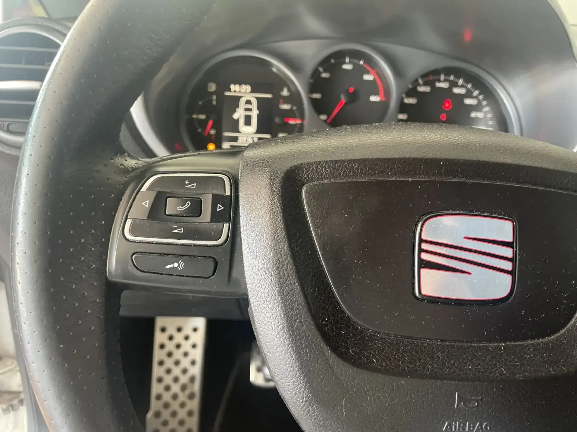 SEAT Leon 1.6 TDI E.Style by Sport 12