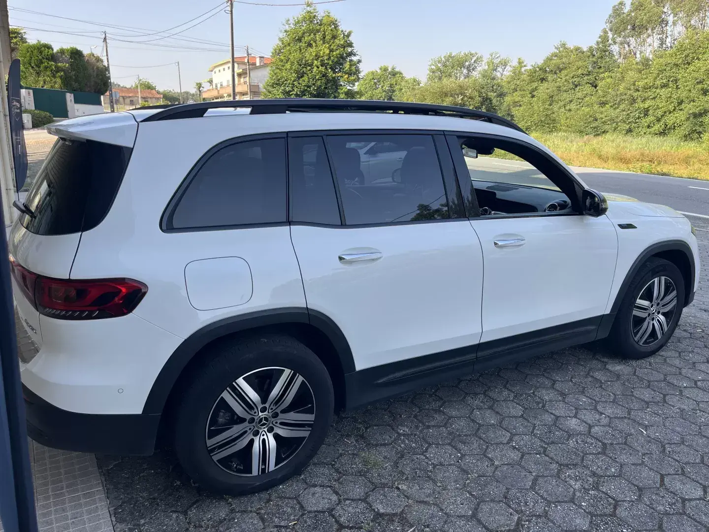 Mercedes-Benz EQB 300 4Matic Progressive 14