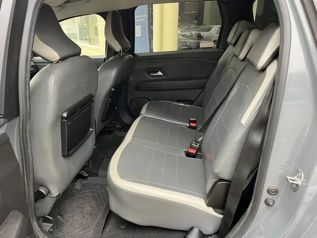 Dacia Jogger 1.0 ECO-G Expression 7L Bi-Fuel 16