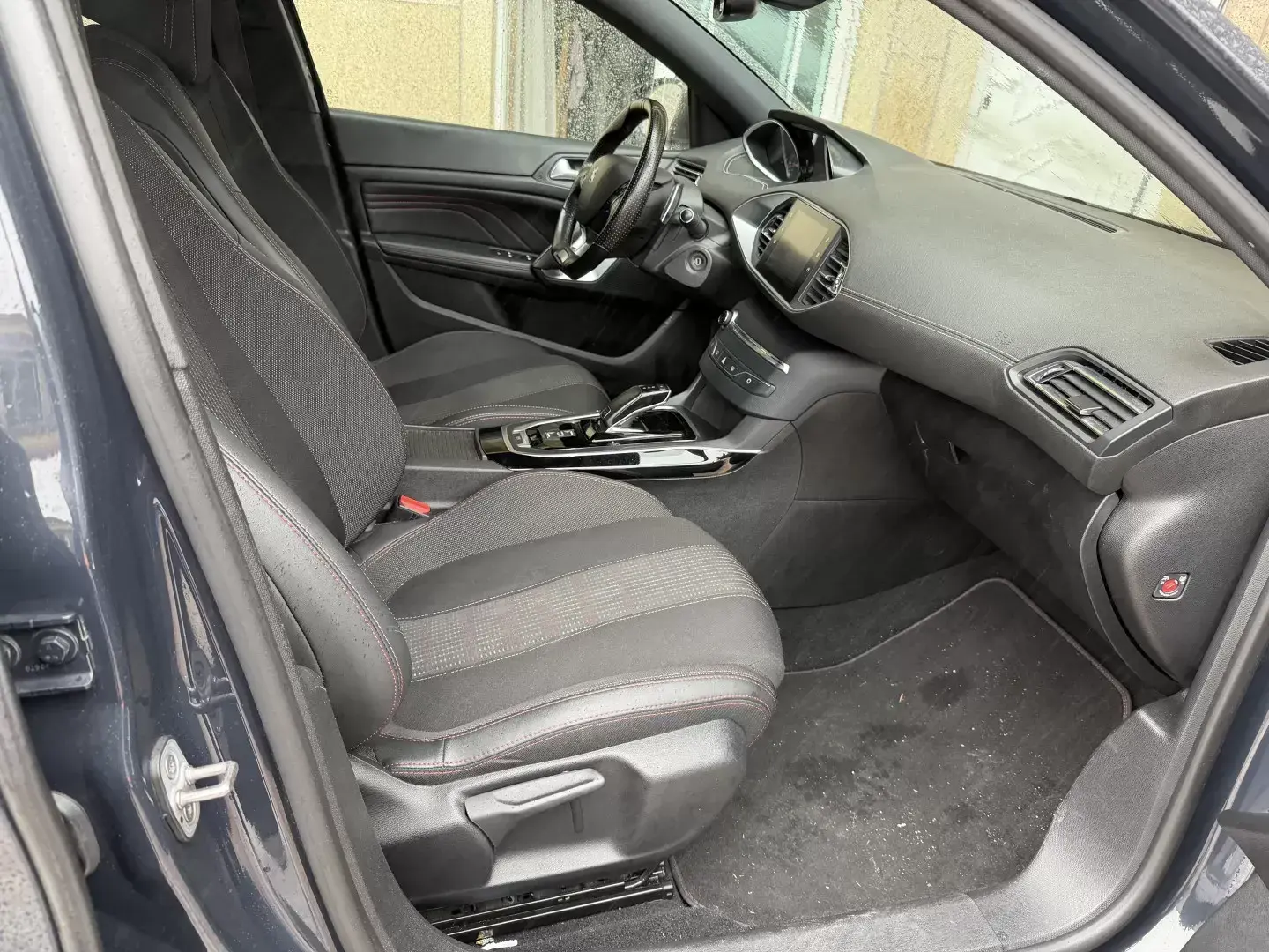 Peugeot 308 SW 1.5 BlueHDi GT Pack EAT8 9