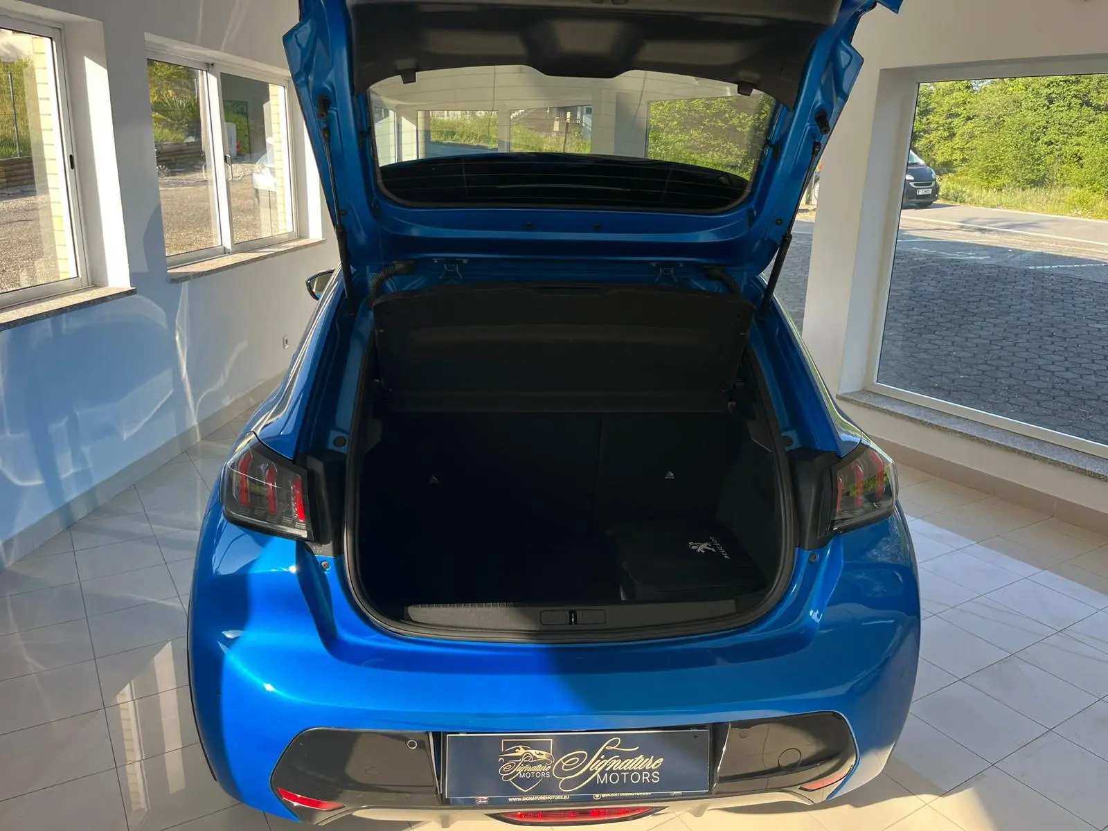 Peugeot e-208 50 kWh Allure Pack 5