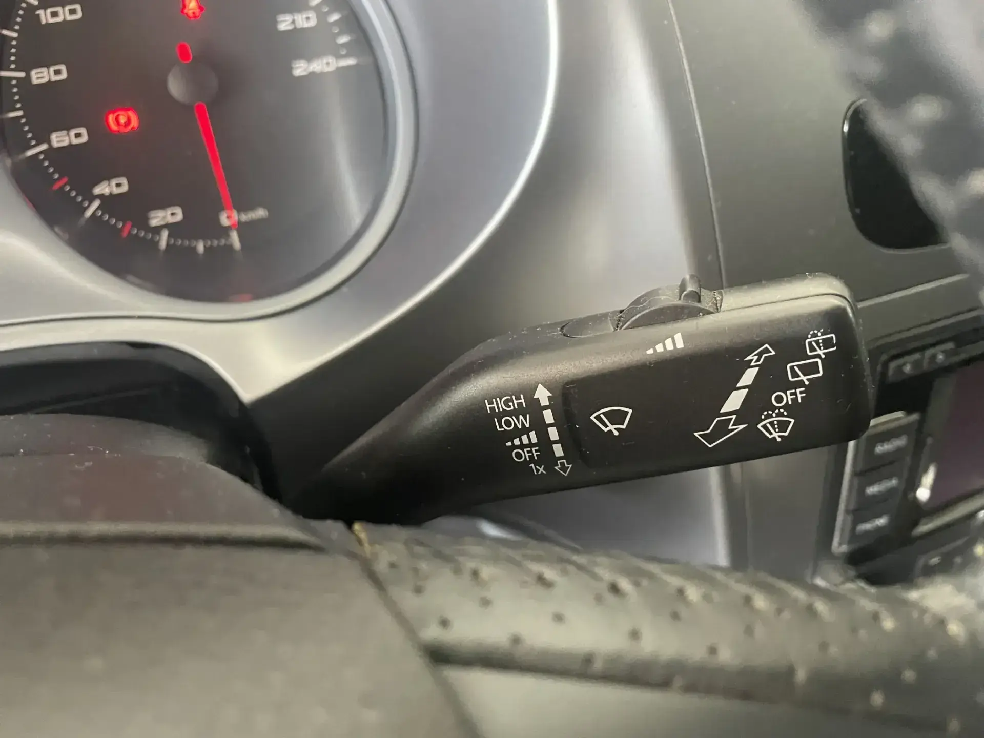 SEAT Leon 1.6 TDI E.Style by Sport 11