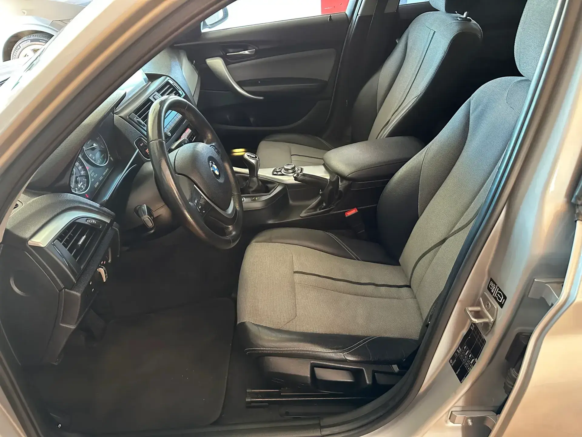 BMW 116 d EDynamics Line Urban 4