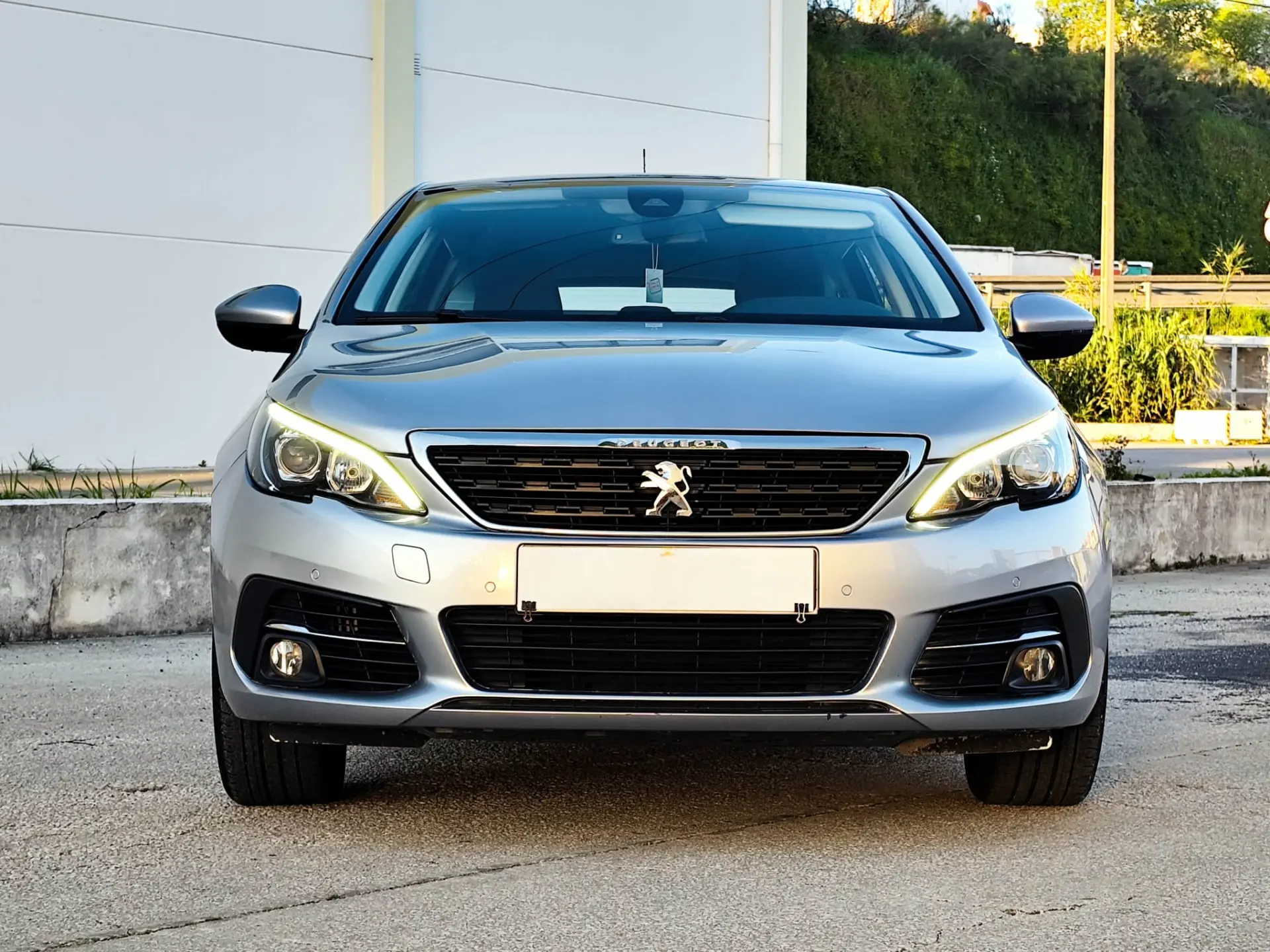 Peugeot 308 SW 1.5 BlueHDi Style EAT8 4