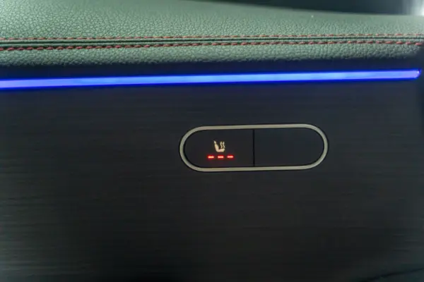 Mercedes-Benz CLA 250 e 8G-DCT AMG Line 5