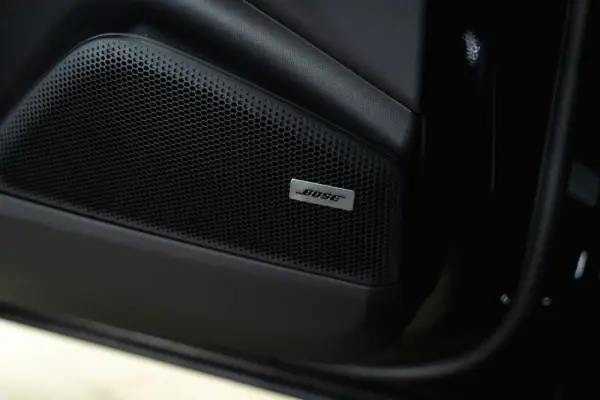 Porsche Macan Electric 4 17