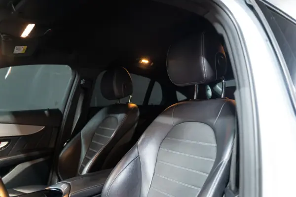 Mercedes-Benz GLC 300 d Coupé 4Matic 13