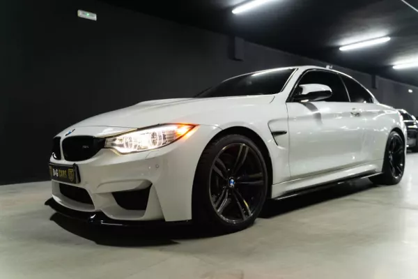 BMW M4 DKG 22