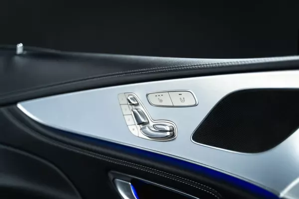 Mercedes-Benz CLS 300 15